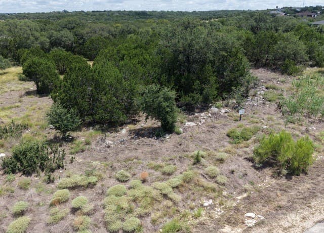 1412  Powder Ridge Rd, New Braunfels, TX 78132 — photo 2