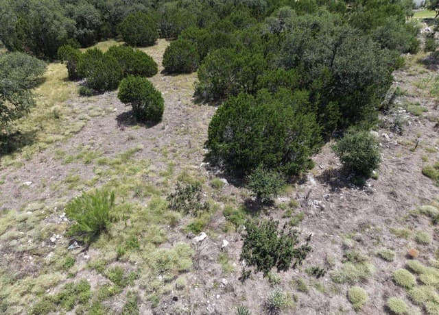 1412  Powder Ridge Rd, New Braunfels, TX 78132 — photo 5