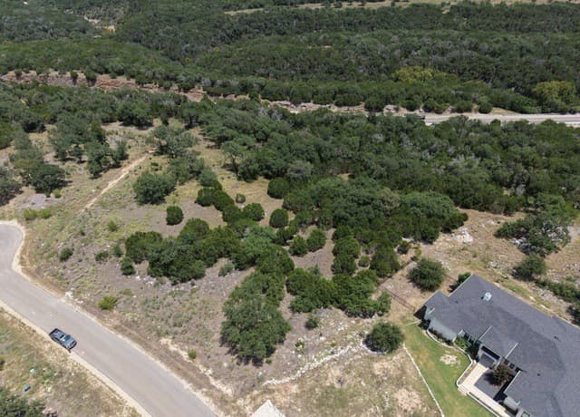1412  Powder Ridge Rd, New Braunfels, TX 78132 — photo 8