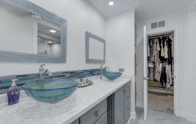 4311  Muirfield, San Antonio, TX 78229 — photo 18