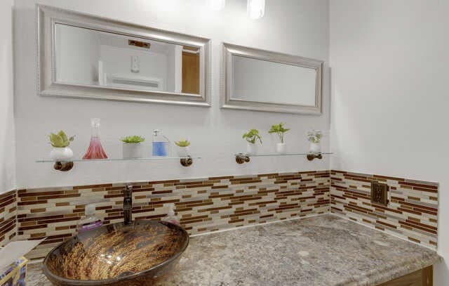 4311  Muirfield, San Antonio, TX 78229 — photo 21