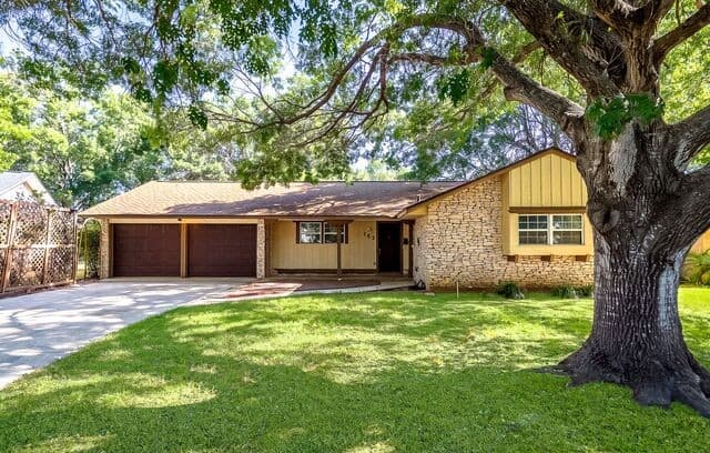 145 Valley Oak Dr