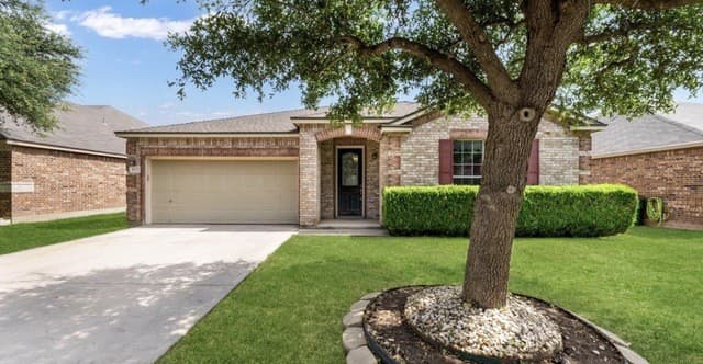 8023  Jalane Oaks