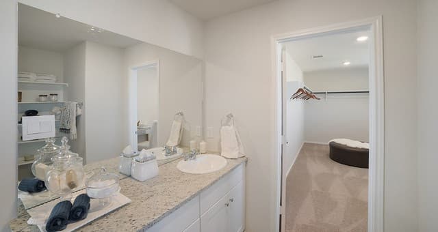 5914  Basalt Bay, San Antonio, TX 78222 — photo 15