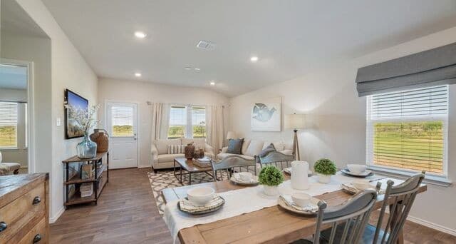 5926  Basalt Bay, San Antonio, TX 78222 — photo 8