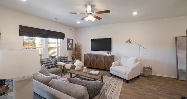 5930  Basalt Bay, San Antonio, TX 78222 — photo 4
