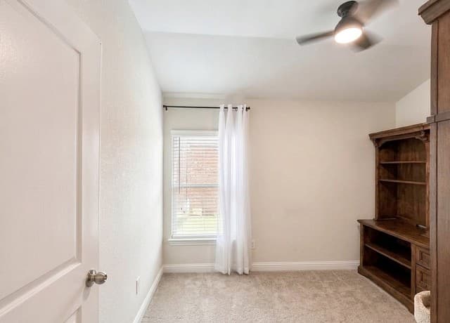 9717  Ebony Pl, San Antonio, TX 78223 — photo 10