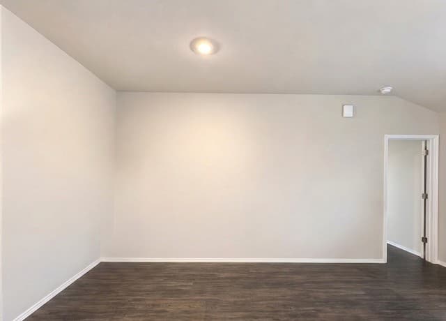 9717  Ebony Pl, San Antonio, TX 78223 — photo 12