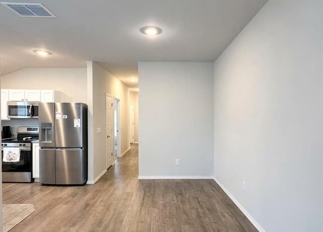 9717  Ebony Pl, San Antonio, TX 78223 — photo 13