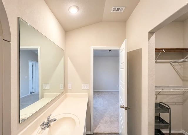 9717  Ebony Pl, San Antonio, TX 78223 — photo 20