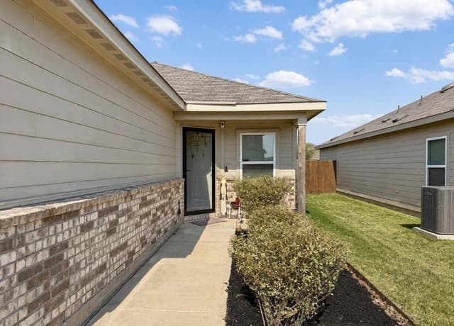 9717  Ebony Pl, San Antonio, TX 78223 — photo 3