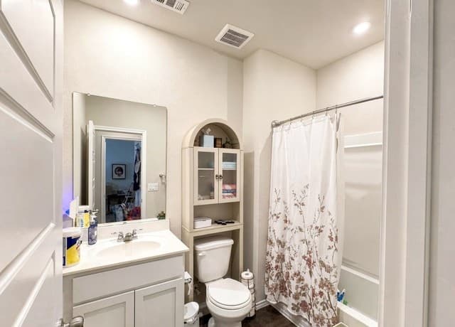 9717  Ebony Pl, San Antonio, TX 78223 — photo 5