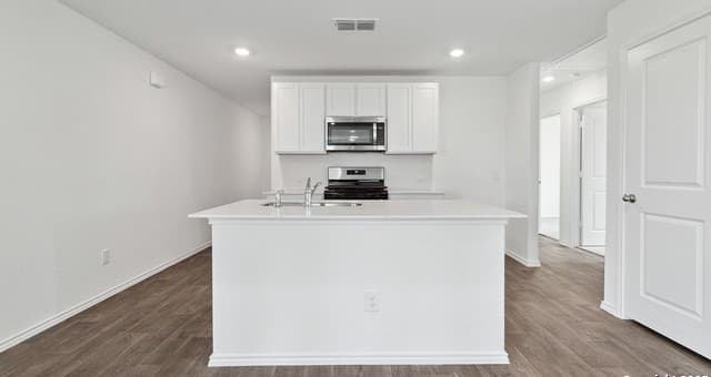4215  Common Sage, Von Ormy, TX 78073 — photo 3
