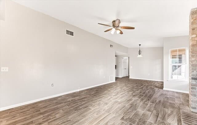 7906  Laurel Bnd, San Antonio, TX 78250 — photo 5