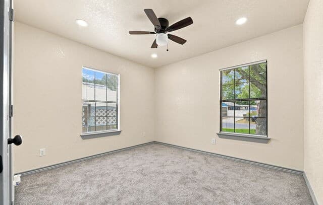 2410  Lee Hall, San Antonio, TX 78201 — photo 14