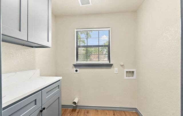 2410  Lee Hall, San Antonio, TX 78201 — photo 20