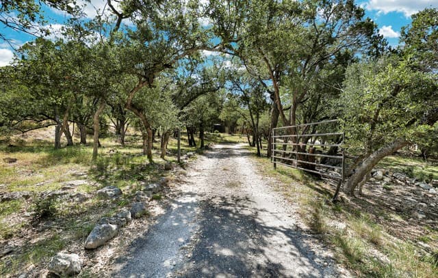 1202  Flagstone Dr., San Antonio, TX 78260 — photo 2