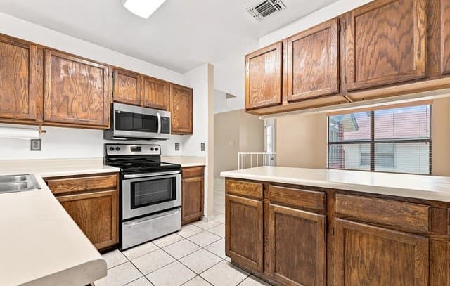 9314  Autumn Storm, San Antonio, TX 78254 — photo 4