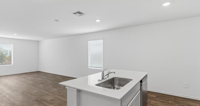 15414  Lemon Pepper Creek, Von Ormy, TX 78073 — photo 4