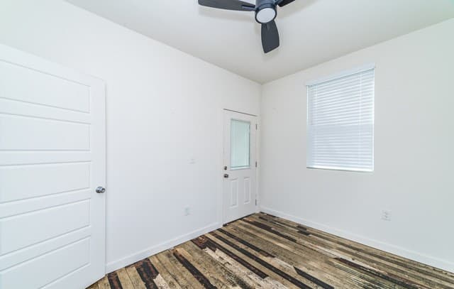 930 W Ridgewood Ct, San Antonio, TX 78201 — photo 18
