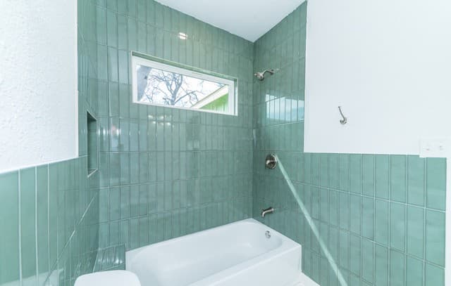 930 W Ridgewood Ct, San Antonio, TX 78201 — photo 20
