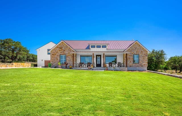 147  Gray Wolf, Blanco, TX 78606 — photo 4