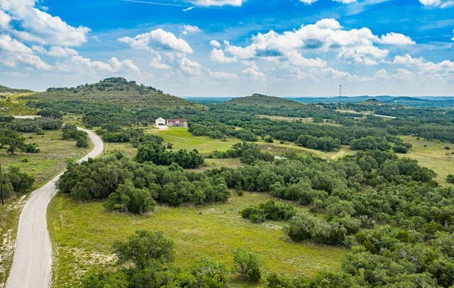 147  Gray Wolf, Blanco, TX 78606 — photo 9