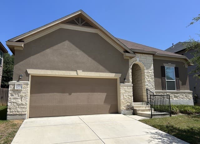 11225  Hill Top Bend, Helotes, TX 78023 — photo 2