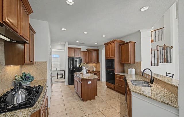 12930  Walking Horse, Helotes, TX 78023 — photo 19