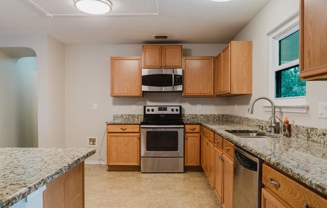 602  Butler Pt, San Antonio, TX 78251 — photo 17