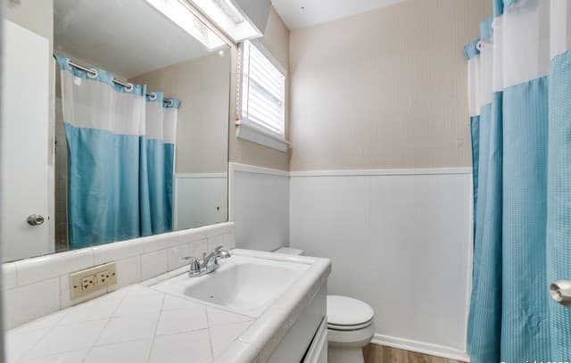 2802  Darwin Dr, San Antonio, TX 78228 — photo 11