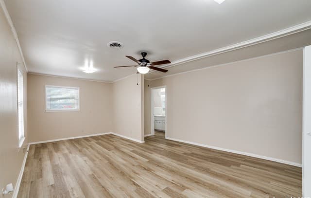 2802  Darwin Dr, San Antonio, TX 78228 — photo 6