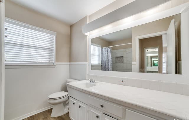 2802  Darwin Dr, San Antonio, TX 78228 — photo 8