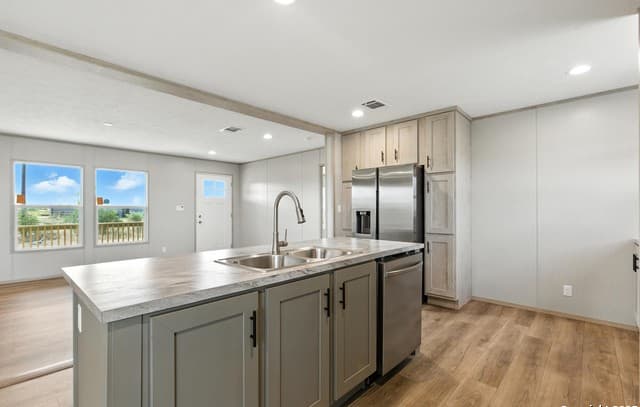 2715  Fm 1332, Jourdanton, TX 78026 — photo 9