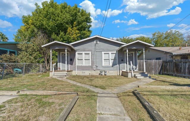 313  La Manda Blvd