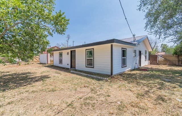1215  Olive, Jourdanton, TX 78026 — photo 21
