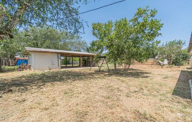 1215  Olive, Jourdanton, TX 78026 — photo 23