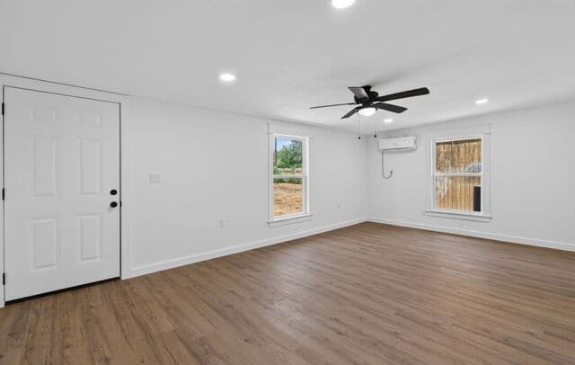1215  Olive, Jourdanton, TX 78026 — photo 8