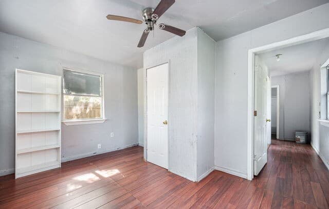 2912  Vera Cruz, San Antonio, TX 78207 — photo 2
