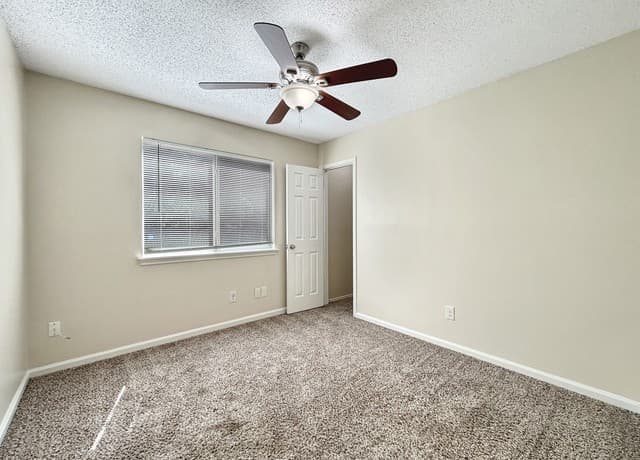 6042  Ridge Field St, San Antonio, TX 78250 — photo 10
