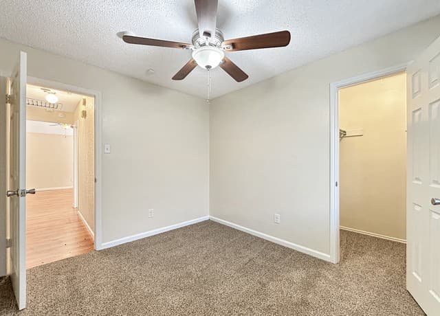 6042  Ridge Field St, San Antonio, TX 78250 — photo 14