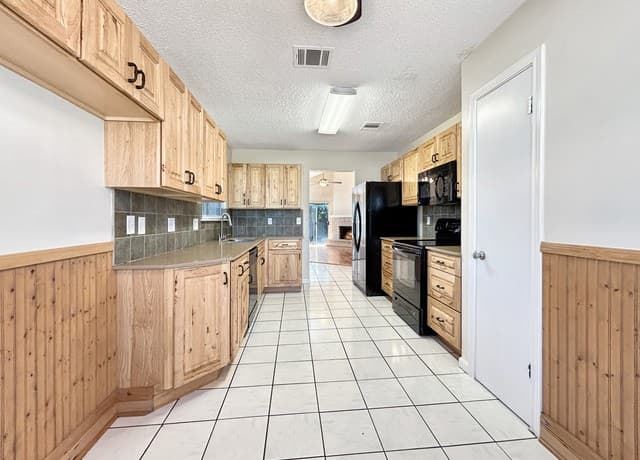 6042  Ridge Field St, San Antonio, TX 78250 — photo 5