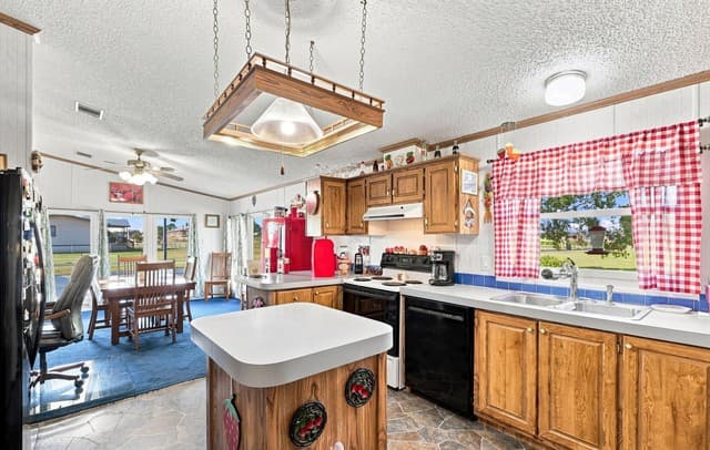 775  Warncke Rd, La Vernia, TX 78121 — photo 16