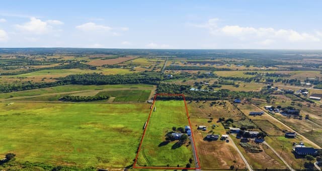775  Warncke Rd, La Vernia, TX 78121 — photo 2