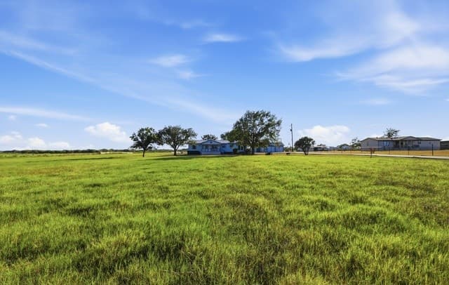 775  Warncke Rd, La Vernia, TX 78121 — photo 5