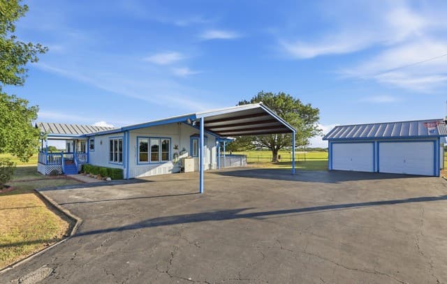 775  Warncke Rd, La Vernia, TX 78121 — photo 6