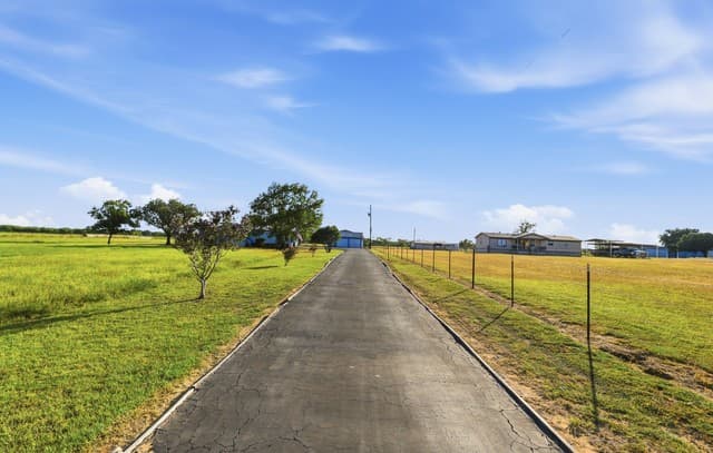 775  Warncke Rd, La Vernia, TX 78121 — photo 7