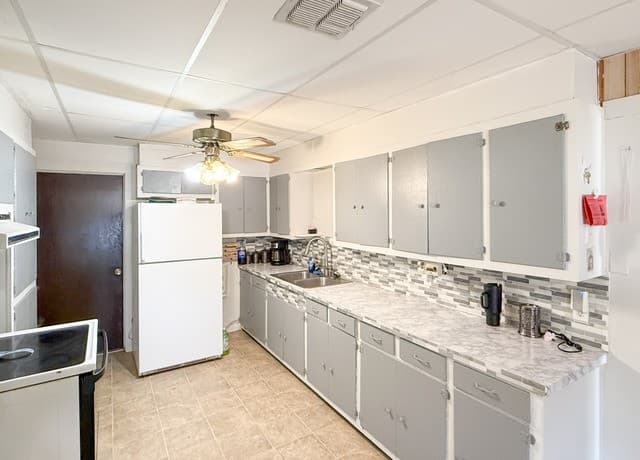 110  Renfro Dr, Devine, TX 78016 — photo 11