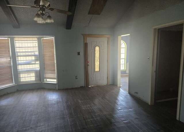 1912  San Carlos, San Antonio, TX 78207 — photo 4