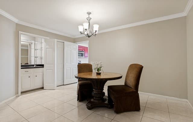 5359 Fredericksburg Rd Unit 610, San Antonio, TX 78229 — photo 6